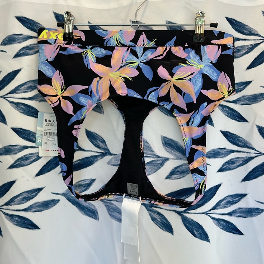 NWT Roxy Active Bralette Size Large